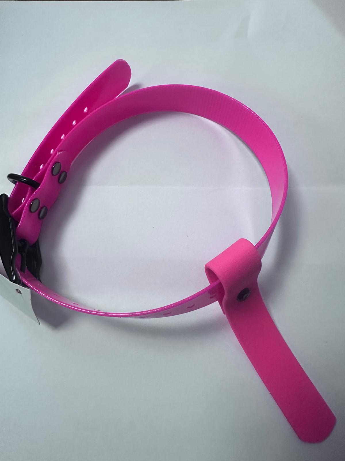 Drapeau Collier Rose avec Gravure